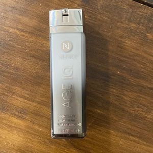 Neora  Age IQ night cream